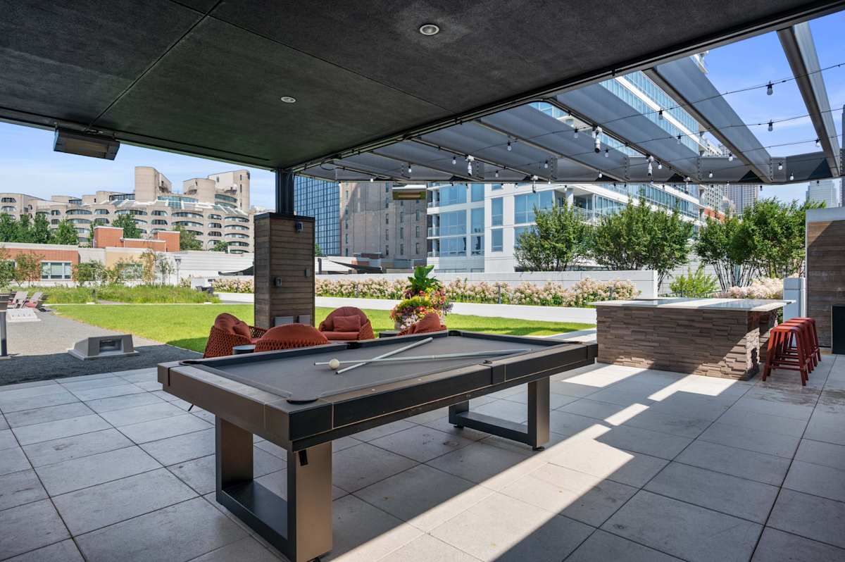 Luxury Apartments in South Loop, Chicago | The Elle Apartments